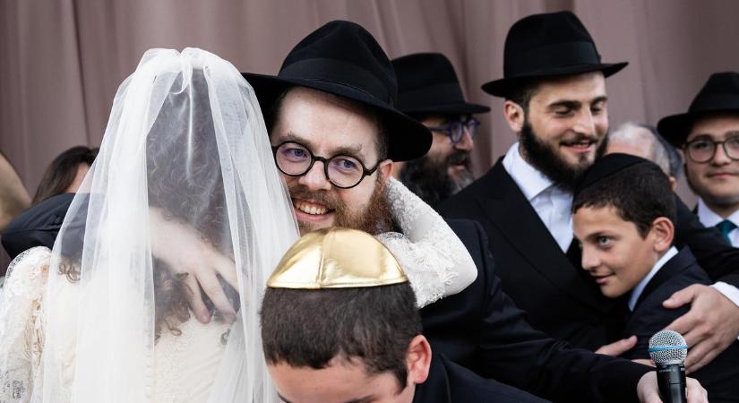 Férjhez ment Köves Slomó rabbi lánya: ezer vendég, világraszóló hagyományos zsidó esküvő Pesten – Blikk-exkluzív – videó
