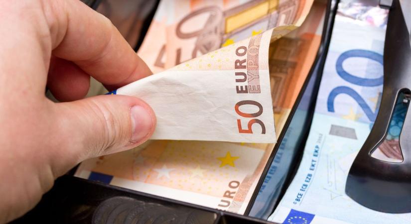 Ha most váltanál eurót a nyaralásra, így számolj