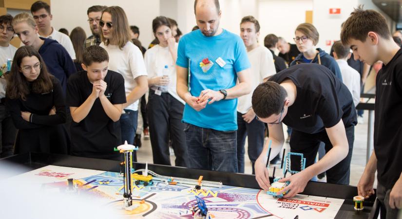 Több száz hajdúsági diák építi karrierjét LEGO-val
