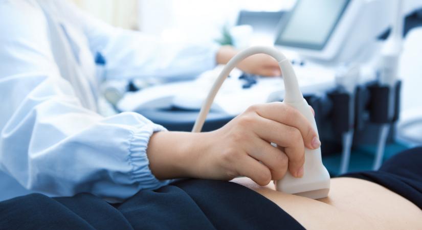 Újabb szülészet szünetel Magyarországon: 5 másik kórház között osztják szét a várandósokat