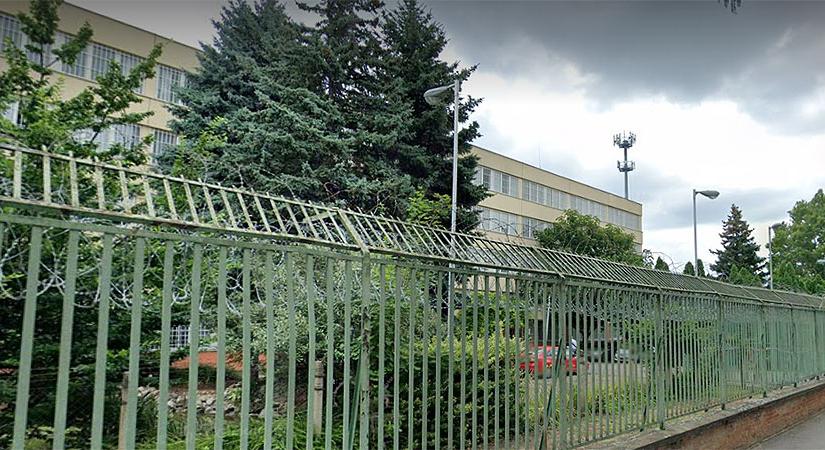 Fogolyzendülés a Debreceni Javítóintézetben, nyolcan a vádlottak padján