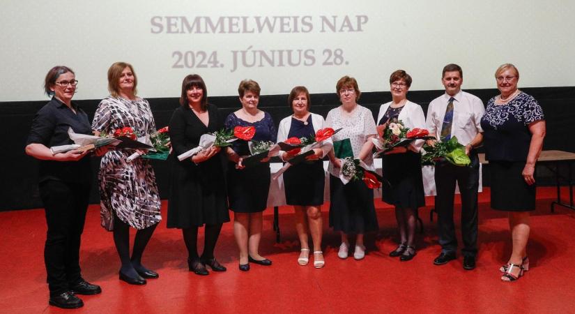 Nyolc egészségügyi szakdolgozót kitüntettek Szombathelyen – Semmelweis-napi ünnepséget tartott a MESZK Vas Vármegyei Területi Szervezete - fotók