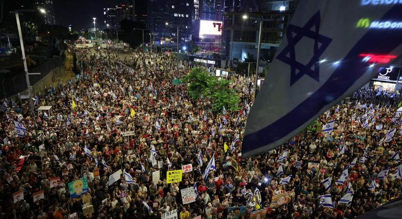 Izraelben tömegtüntetéseken követeltek túszalkut és kormányváltást szombaton este