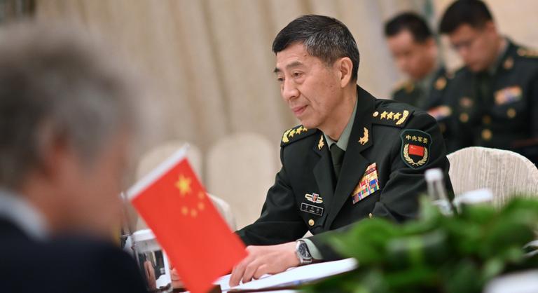 Kizártak két korábbi védelmi minisztert a Kínai Kommunista Pártból