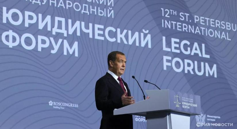 Medvegyev: Az orosz vagyon külföldi lefoglalása hadüzenetté válhat