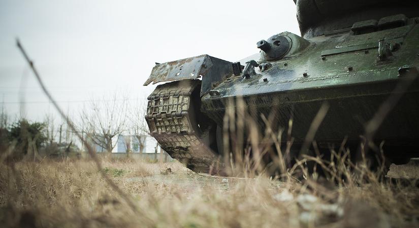 Az oroszok kezdenek kifogyni a tankból