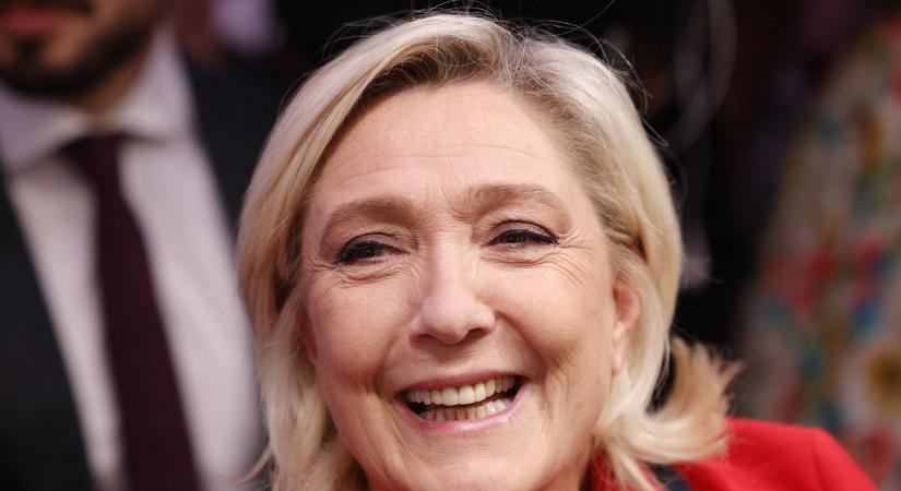 Dübörög a francia kampány: Marine Le Pen csúnyán odaszólt Emmanuel Macronnak