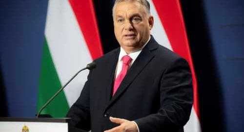 Orbán Viktor: Vigyázó szemünket Párizsra és Bécsre érdemes vetnünk