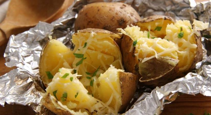 Vajpuha, fűszeres krumpli alufóliában sütve: ezeket a trükköket érdemes bevetni