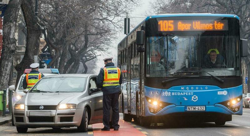 Változtak a buszsávokra vonatkozó közlekedési szabályok