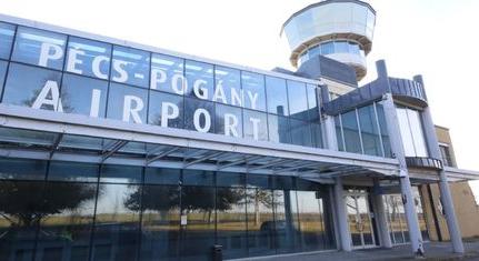 A menetrend bővítésén dolgoznak a Pécs-Pogány Repülőtéren