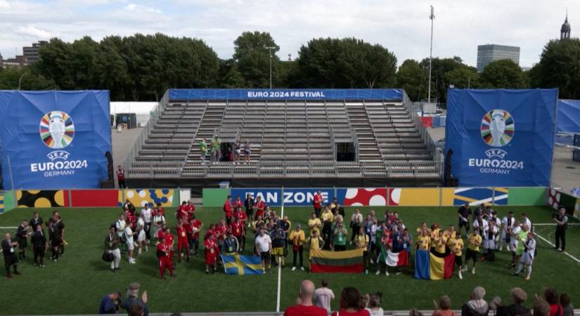 A hajléktalanok foci-Eb-jéről éremmel távoztak a magyarok