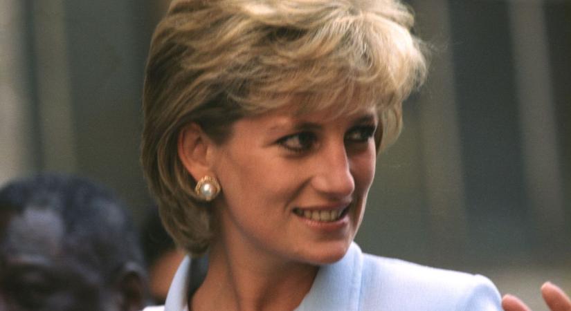"Még életben van!" - meglepő fotó terjed a neten Diana hercegnéről
