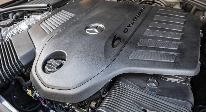 A Mercedes több pénzt költ belső égésű motorjainak fejlesztésére