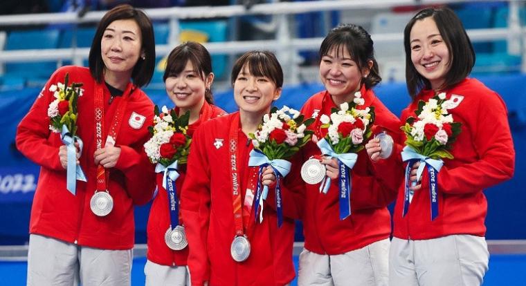 A párizsi olimpiára egy kukkolásgátló ruhában lépnek színre a japán sportolók