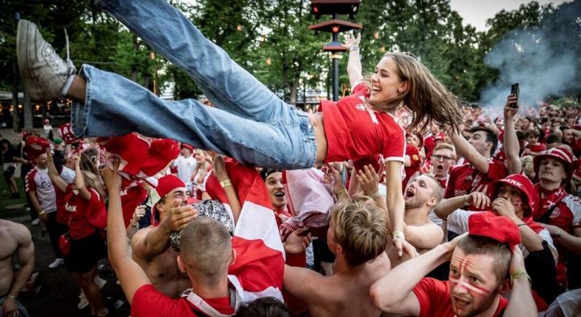 Foci-Eb 2024: a dán férfi labdarúgó válogatott a női focistáknak ajánlotta fel a fizetésemelését