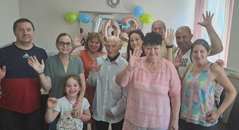 Pali bácsi 103. születésnapját ünnepli Nagyszénáson - Isten éltesse!