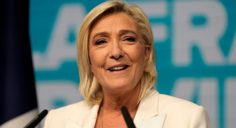 Elhatárolódott Marine Le Pen a képviselőtársától, aki diszkriminálná a kettős állampolgárokat