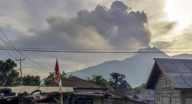 Kétszer is kitört az indonéziai Lewotobi Laki-laki vulkán