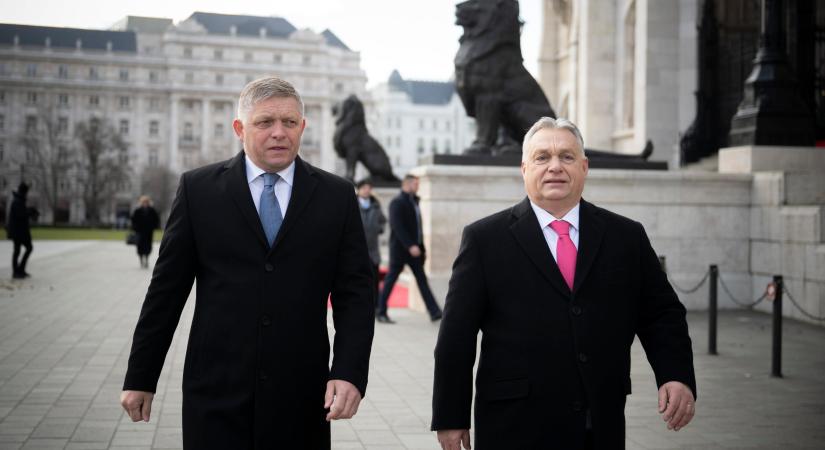 Cseh lap: Robert Fico is csatlakozhat Orbán Viktorék frakciójához