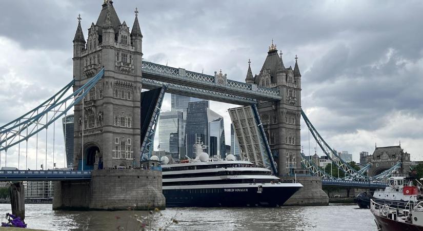 130 éves a Tower Bridge: így alakult át London szimbóluma az évek alatt – fotók
