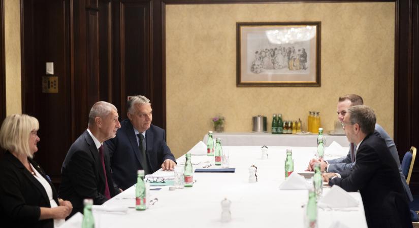 Orbánék új európai pártszövetséget jelentettek be Bécsben