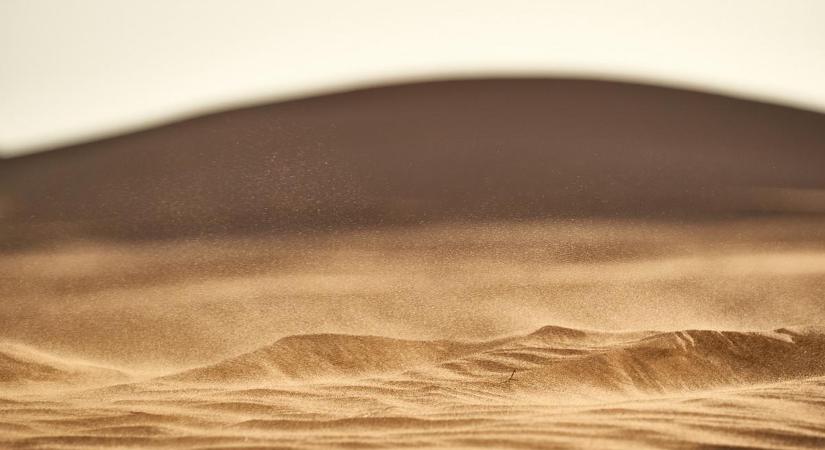 Ez meg mi? Szaharai homok lepi be az országot vasárnap
