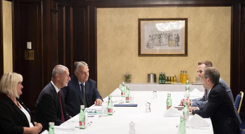 "Ez az a nap, amikor megváltozik az európai politika" - Mire készül? Orbán Viktor szövetséget kötött az Osztrák Szabadságpárttal és Andrej Babiš-al