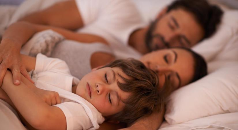 Szakértők most fontos dologra figyelmeztetnek! Ezek a családi ágy legnagyobb előnyei és hátrányai