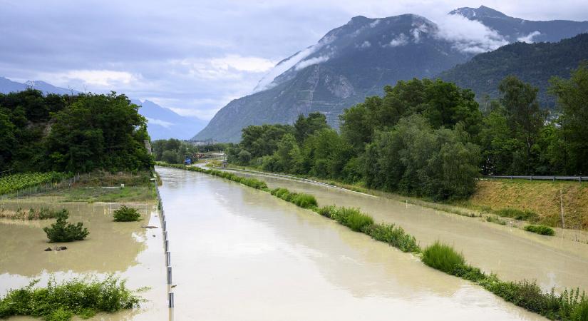 Emelkedett az esőzések és földcsuszamlások áldozatainak száma Svájcban