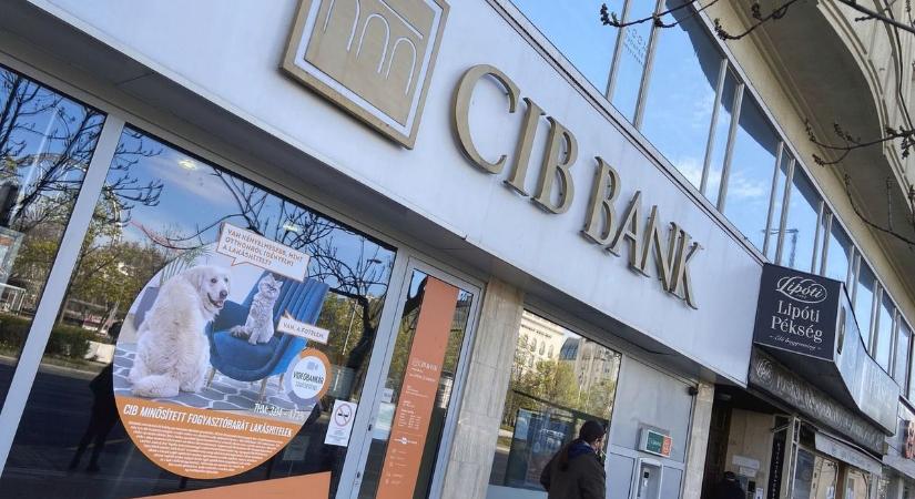 A CIB Bank is jóváírta ügyfélszámláin az Apple app store téves levonásait