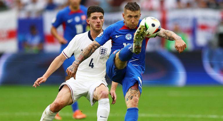 A sírból jött vissza az angol válogatott és jutott negyeddöntőbe Szlovákia ellen