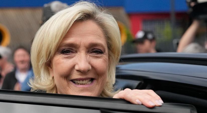 Marine Le Pen pártja tarolt az előrehozott parlamenti választás első fordulójában
