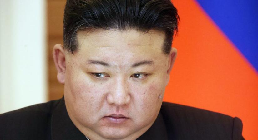 Két ballisztikus rakétát indított Észak-Korea, az egyik felrobbanhatott