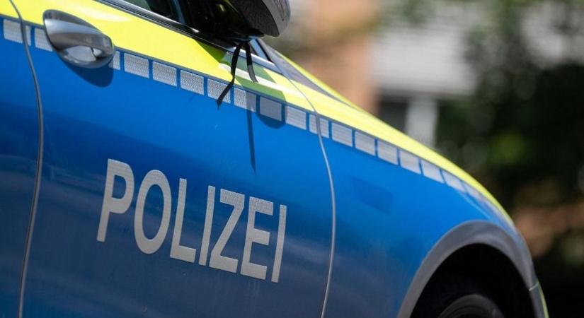 Késsel támadt rendőrökre egy migráns Bajorországban, lelőtték