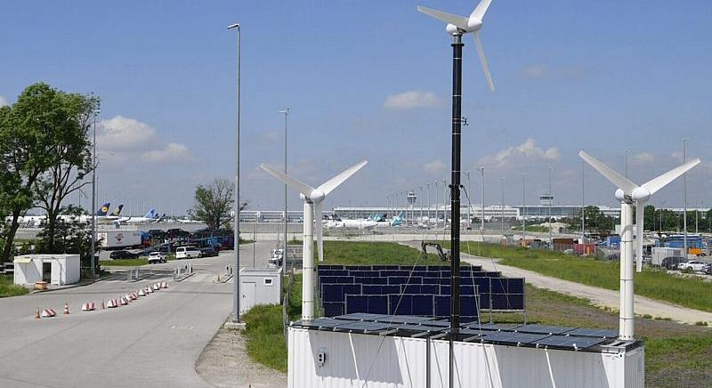 Mobil energiatermelő és -tároló tölti az e-autókat a müncheni reptéren