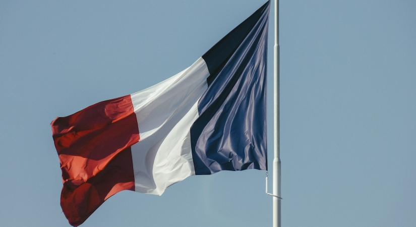 Hatalmas győzelmet aratott Le Pen pártja a francia választásokon