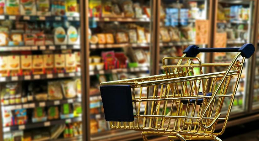 Ilyen hatással lesz az élelmiszerárakra a kötelező bolti akciók kivezetése