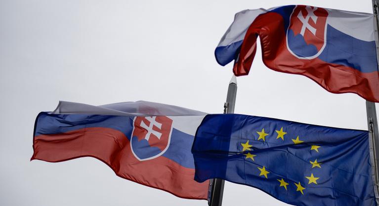 Bombariadó van az összes szlovák bíróságon