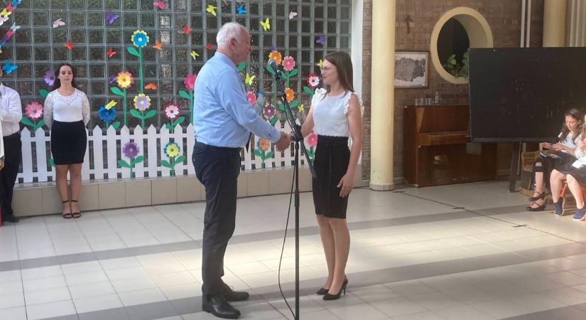 Átadták a Tehetség díjat a Széchenyi általános iskola tanulójának