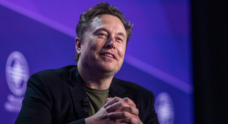 Bezuhant Elon Musk vagyona, az orosz oligarchák viszont nagyot kaszáltak