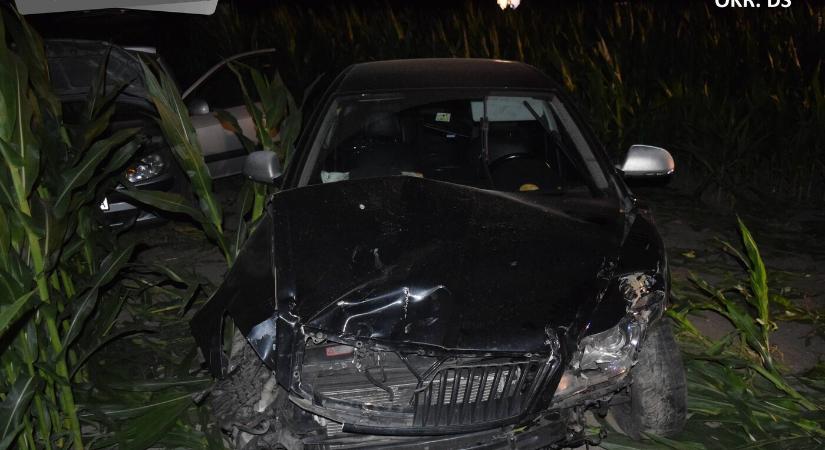 Két autó ütközött Keszölcésnél, az egyik sofőr életveszélyesen megsérült