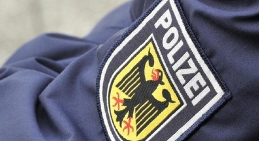 Késsel támadt német rendőrökre egy iráni férfi a vasútállomáson, agyonlőtték