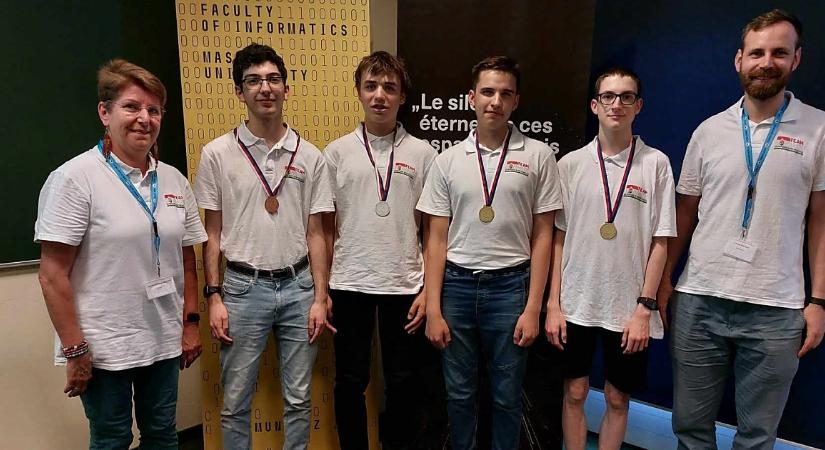Debreceni tanuló is aranyérmet szerzett a Közép-Európai Informatikai Diákolimpián