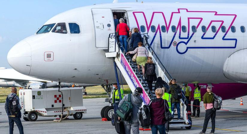 Órákon át voltak bezárva az utasok a Wizz Air gépében