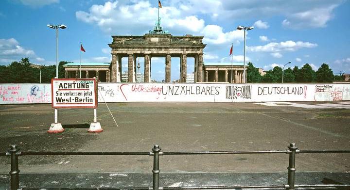 Megpróbált átszökni a berlini falon: örökre tönkretette életét a német férfi