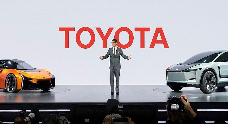 Jövőre jöhet a Toyota önvezető e-autója