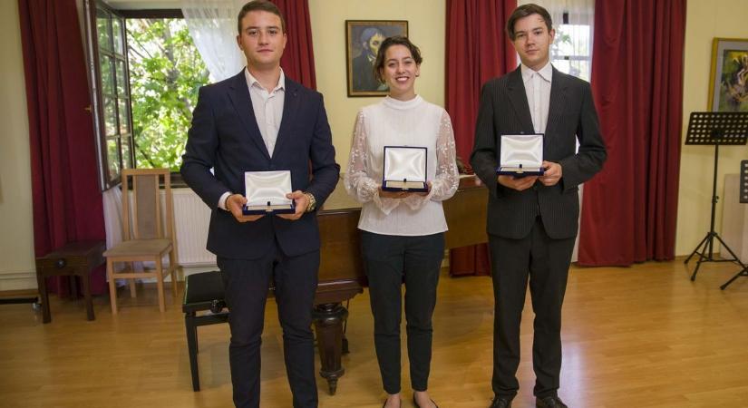 Három Fusz-díjat adtak át idén Tolnán