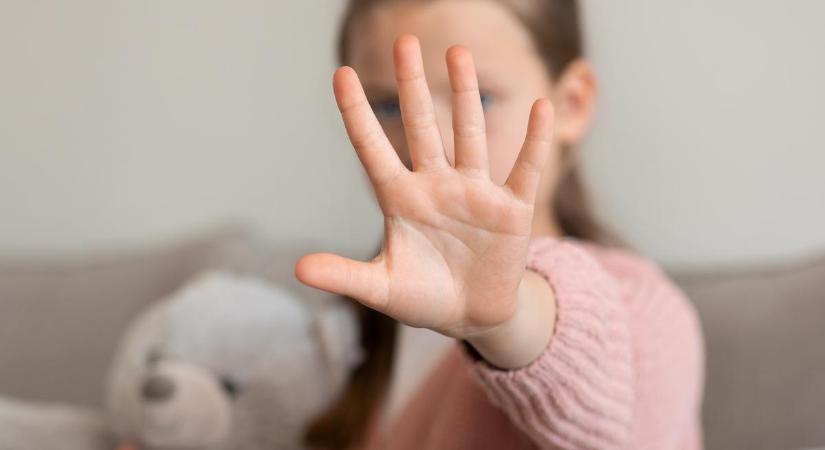 Hatéves neveltlányát molesztálta ez a mosonmagyaróvári férfi: szinte senki nem hitt a kislánynak