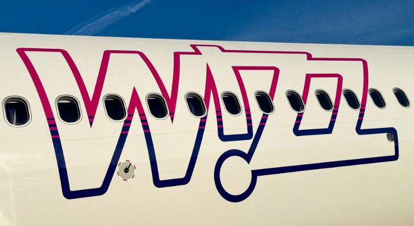 Sokan úgy késték le a Wizz Air Ciprusra tartó járatát, hogy egyszer már fent ültek a gépen
